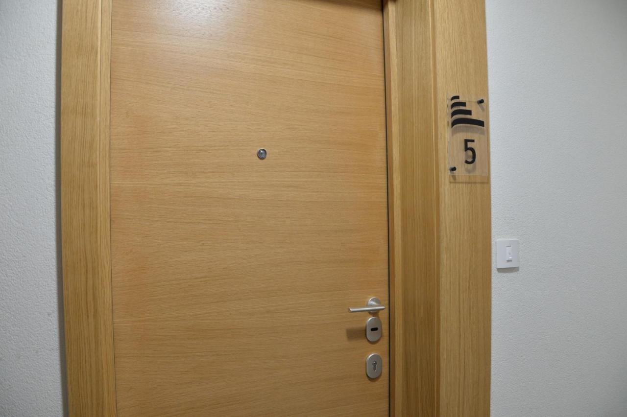 Pupin Palata Business Apartman B5 Novi Sad Exteriér fotografie